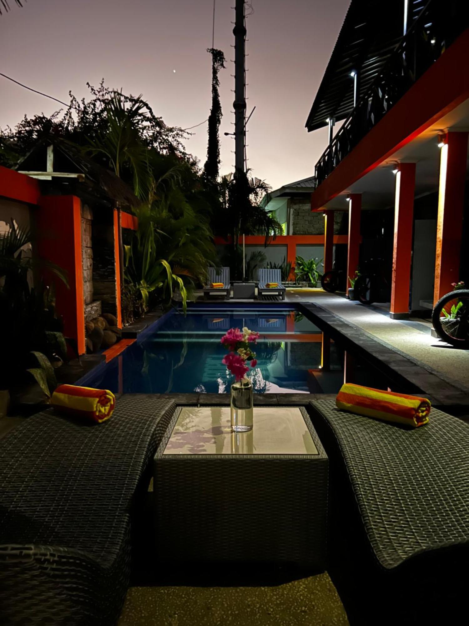 Tropica Gili Total Body Fit - Free Access Gym And Coworking Space Gili Trawangan Luaran gambar