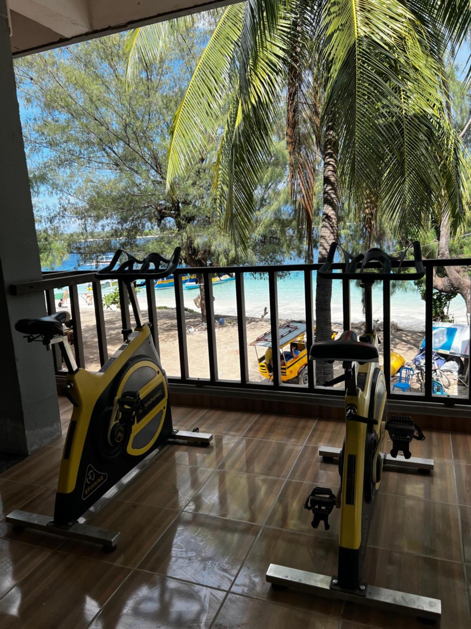 Tropica Gili Total Body Fit - Free Access Gym And Coworking Space Gili Trawangan Luaran gambar