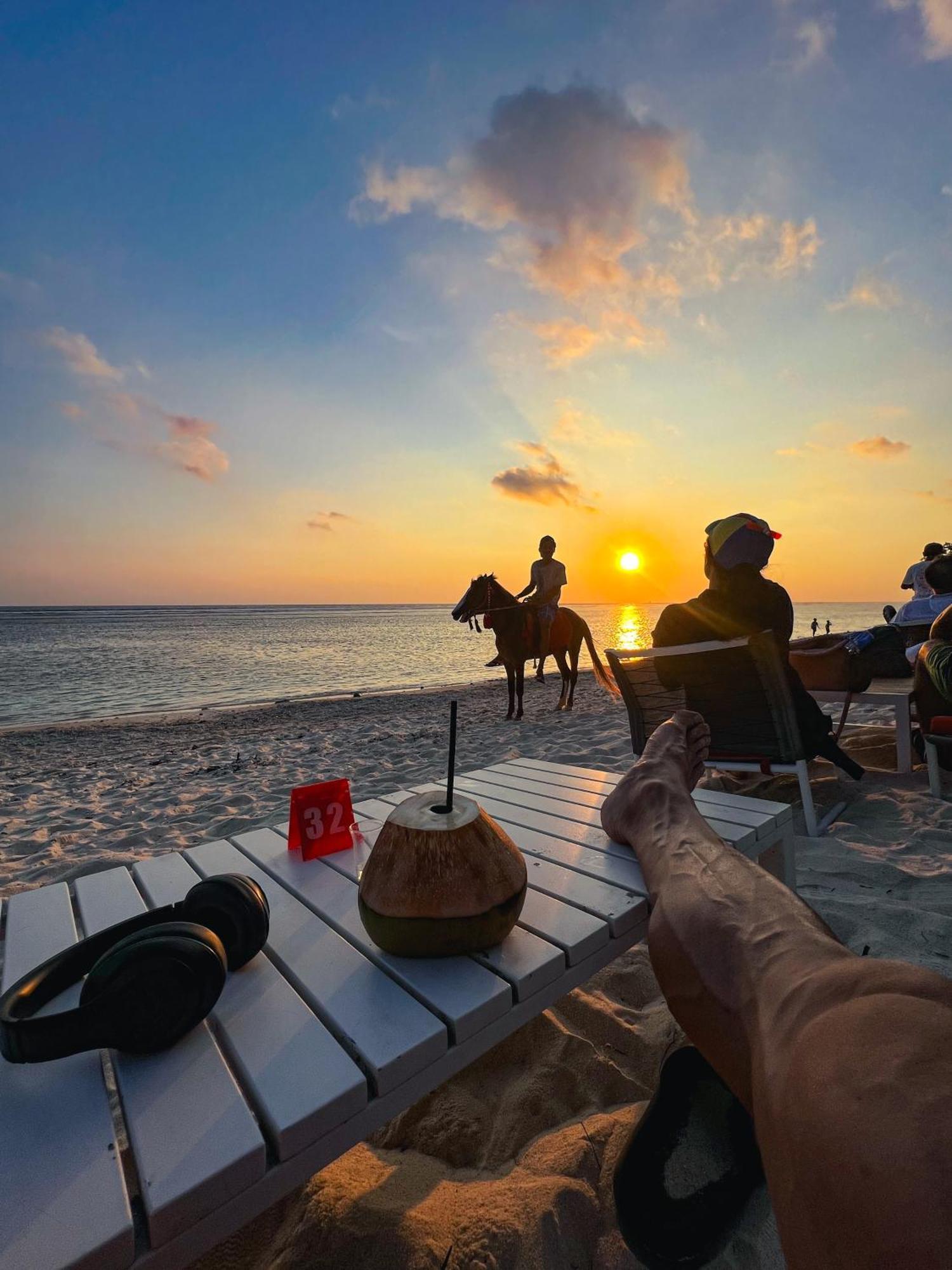 Tropica Gili Total Body Fit - Free Access Gym And Coworking Space Gili Trawangan Luaran gambar