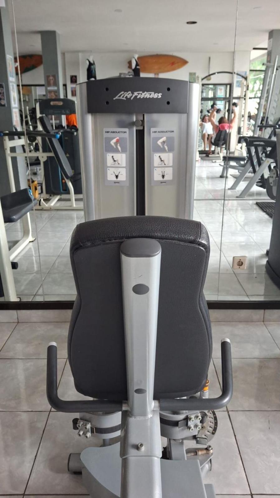 Tropica Gili Total Body Fit - Free Access Gym And Coworking Space Gili Trawangan Luaran gambar